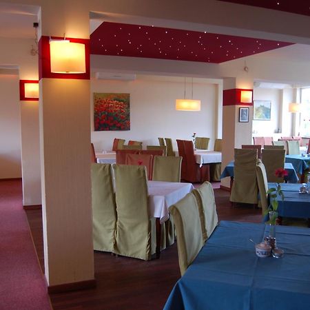 Hotel Europa Gizycko Bagian luar foto