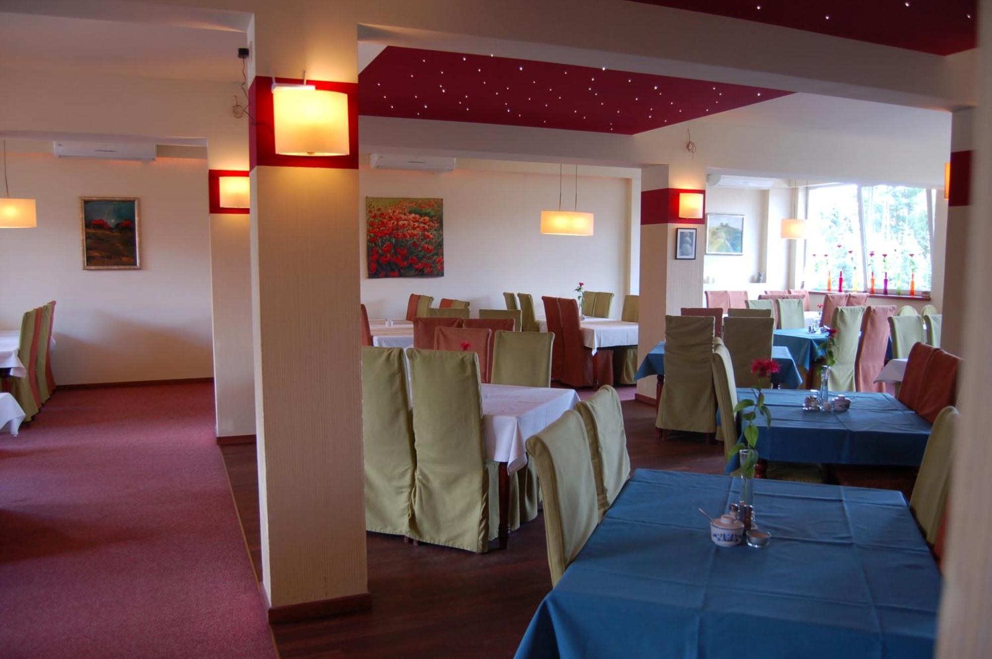 Hotel Europa Gizycko Bagian luar foto