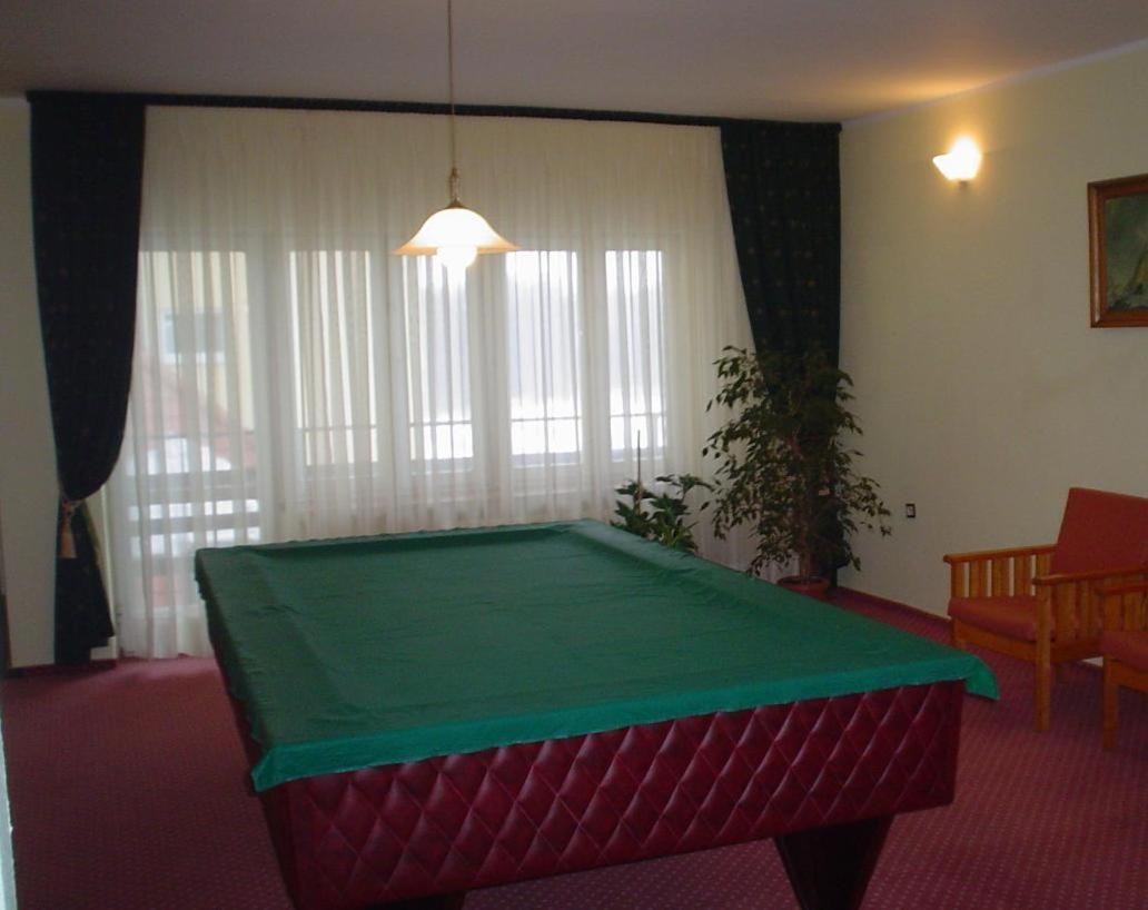 Hotel Europa Gizycko Bagian luar foto