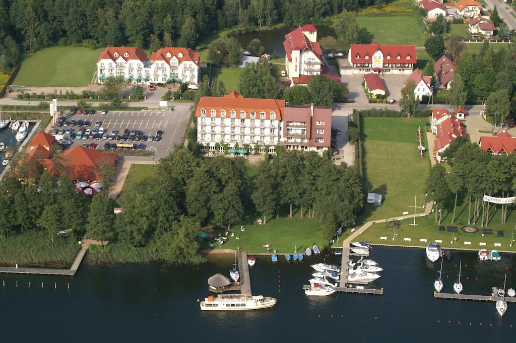 Hotel Europa Gizycko Bagian luar foto